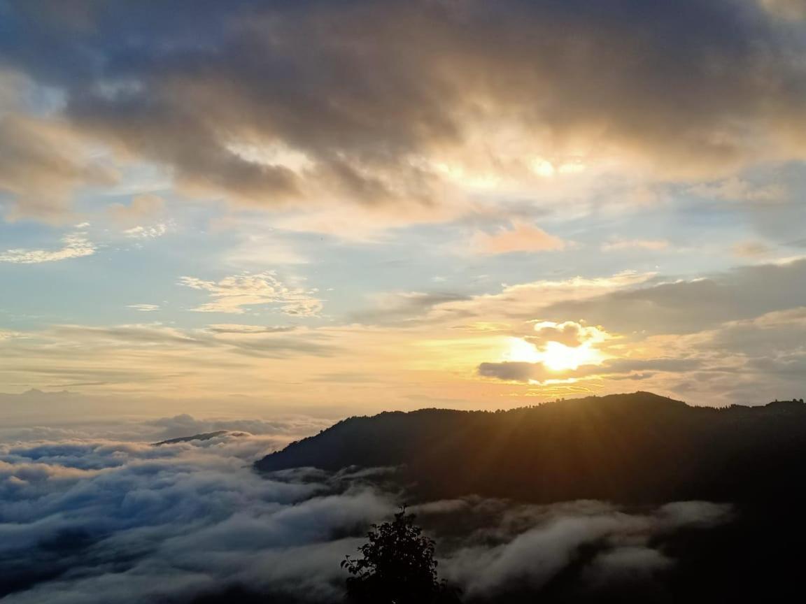 Hermit Retreat Darjeeling  Buitenkant foto